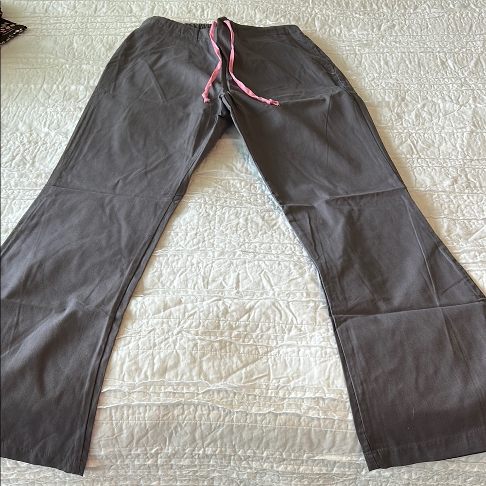 NWT. Women’s Size S. Gray and pink scrub set.